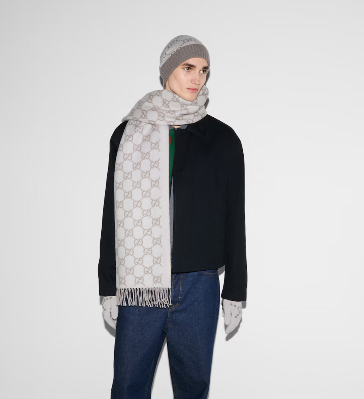 Bonnet et Écharpe en jacquard de cachemire GG ivoire et gris clair